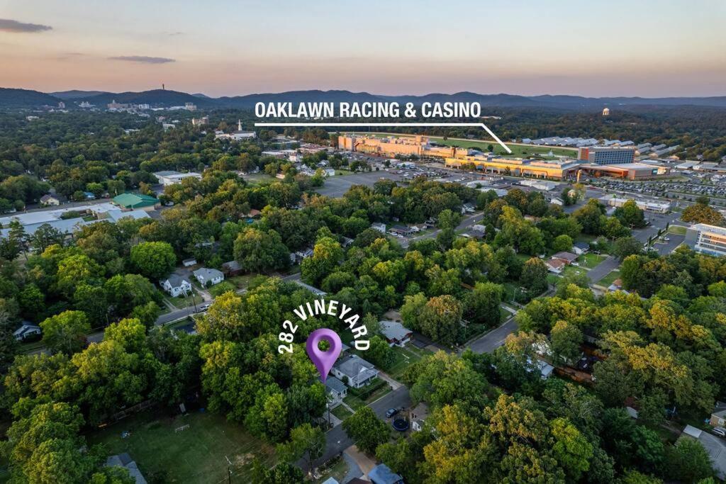 Vineyard Cottage-Pet Friendly & Walk To Oaklawn! 핫스프링스 외부 사진